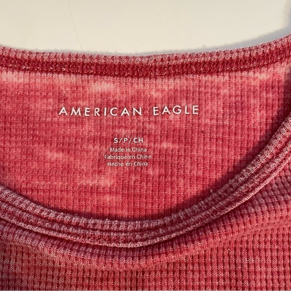 American Eagle Burnout Red Waffle Baby Tee Short Sleeve Lettuce Hem Size Small - Picture 5 of 10